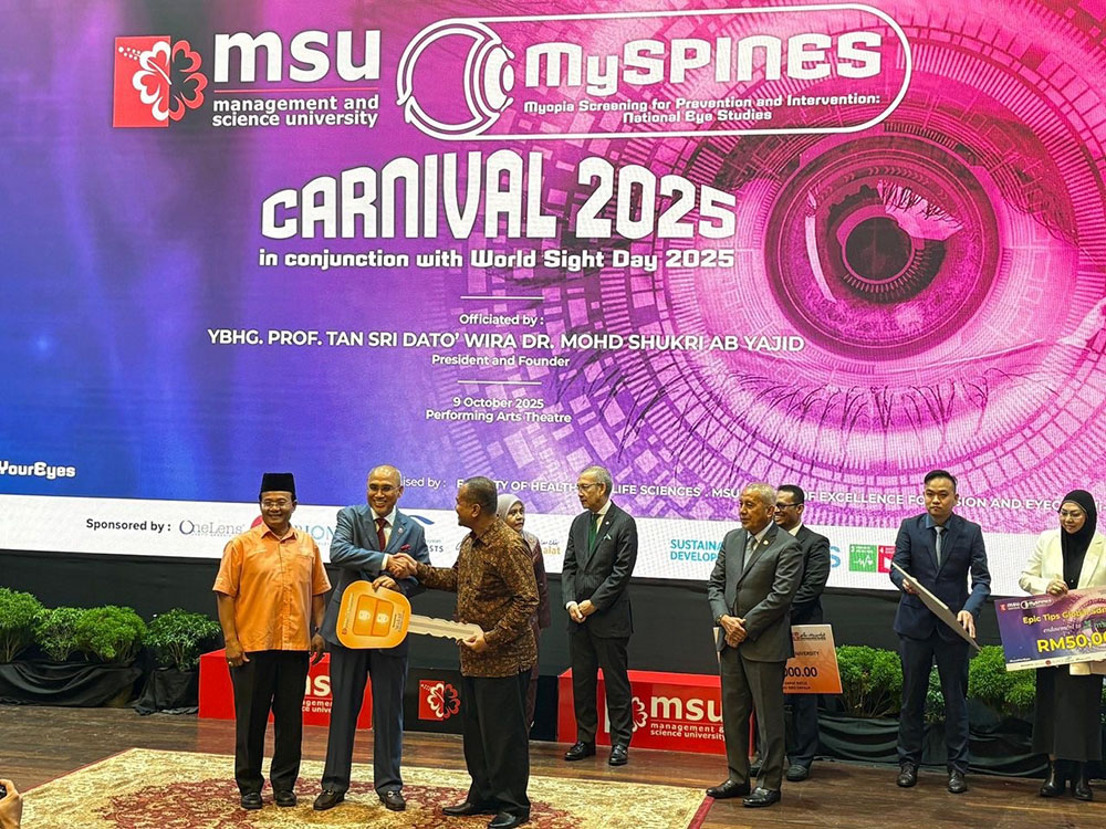 Wakaf Selangor Muamalat (WSM) Menyampaikan Sumbangan Wakaf Kepada Management Science University (MSU), Shah Alam