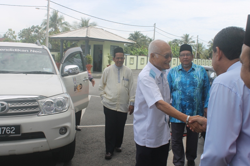 Wakaf Selangor Muamalat Menyumbang Van Sekolah kepada Sekolah Menengah Sains Tahfiz Alor Star Wakaf Selangor Muamalat Menyumbang Van Sekolah kepada Sekolah Menengah Sains Tahfiz Alor Star