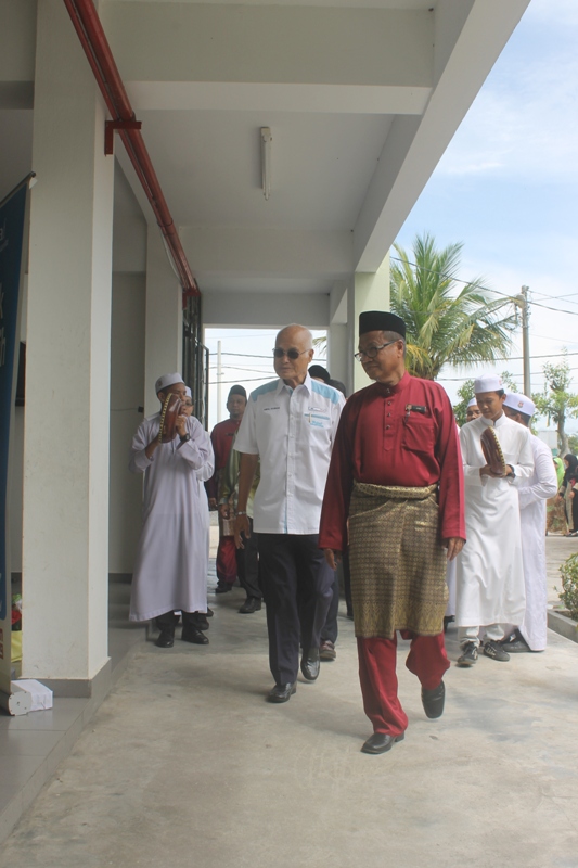Wakaf Selangor Muamalat Menyumbang Van Sekolah kepada Sekolah Menengah Sains Tahfiz Alor Star Wakaf Selangor Muamalat Menyumbang Van Sekolah kepada Sekolah Menengah Sains Tahfiz Alor Star