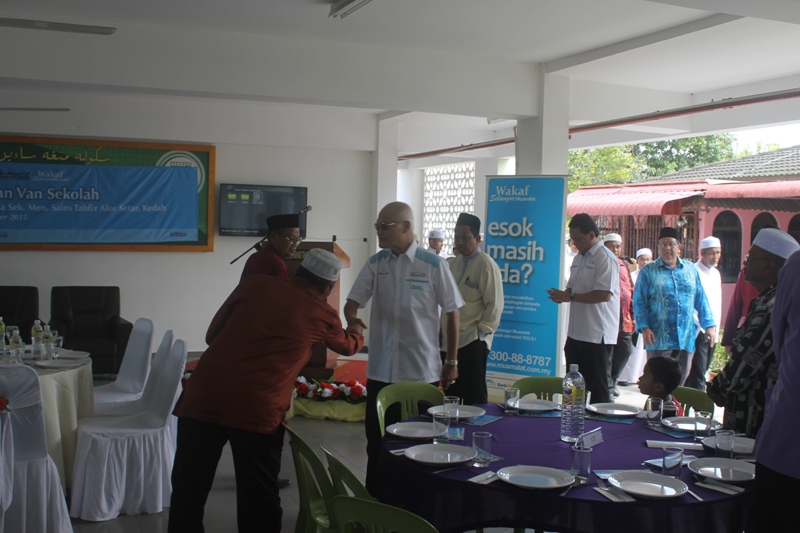 Wakaf Selangor Muamalat Menyumbang Van Sekolah kepada Sekolah Menengah Sains Tahfiz Alor Star Wakaf Selangor Muamalat Menyumbang Van Sekolah kepada Sekolah Menengah Sains Tahfiz Alor Star