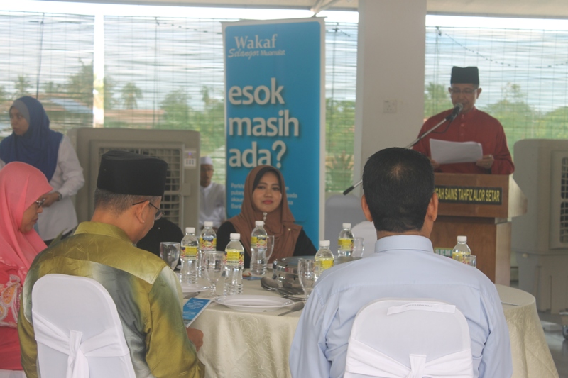 Wakaf Selangor Muamalat Menyumbang Van Sekolah kepada Sekolah Menengah Sains Tahfiz Alor Star Wakaf Selangor Muamalat Menyumbang Van Sekolah kepada Sekolah Menengah Sains Tahfiz Alor Star