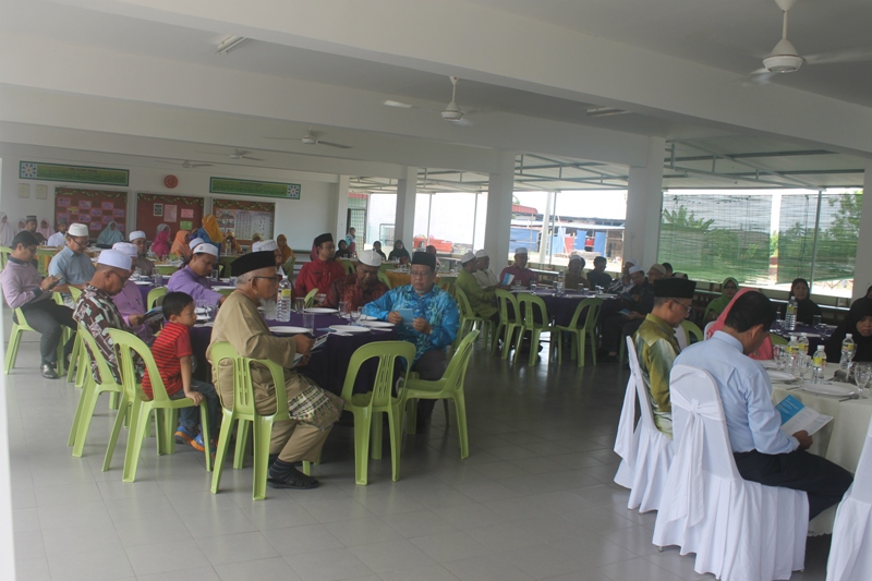 Wakaf Selangor Muamalat Menyumbang Van Sekolah kepada Sekolah Menengah Sains Tahfiz Alor Star Wakaf Selangor Muamalat Menyumbang Van Sekolah kepada Sekolah Menengah Sains Tahfiz Alor Star