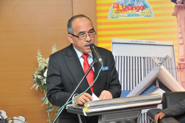 BMMB Menyumbang Van Jenazah kepada Majlis Bandaraya Shah Alam (MBSA) BMMB Menyumbang Van Jenazah kepada Majlis Bandaraya Shah Alam (MBSA)